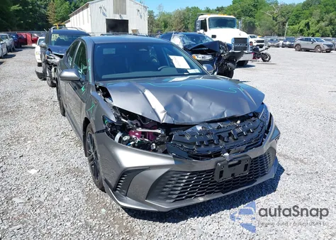 2025 Toyota Camry Se z USA, uszkodzony, nr VIN 4T1DBADK5SU533742